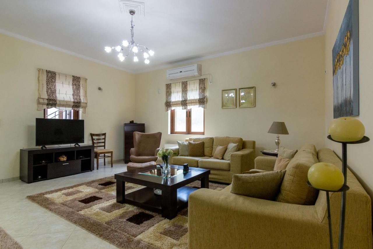 דירות לאונידיון Katerina & Elia'S Family House מראה חיצוני תמונה