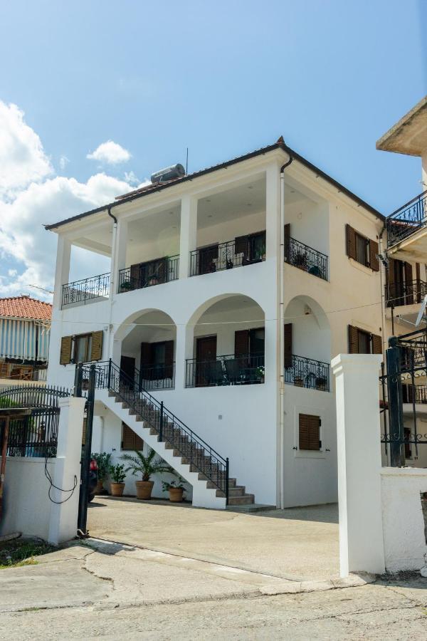 דירות לאונידיון Katerina & Elia'S Family House מראה חיצוני תמונה